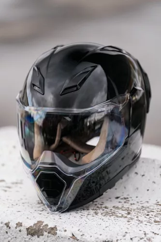 Cască Icon Ultraflite Solid negru/lucios