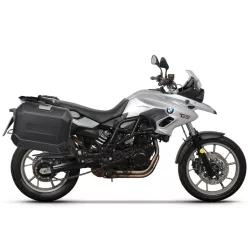   Set complet cutii aluminiu laterale, 36L / 47L SHAD TERRA NEGRU, include kit montare SHAD BMW F 650 GS/ F 700 GS/ F 800 GS