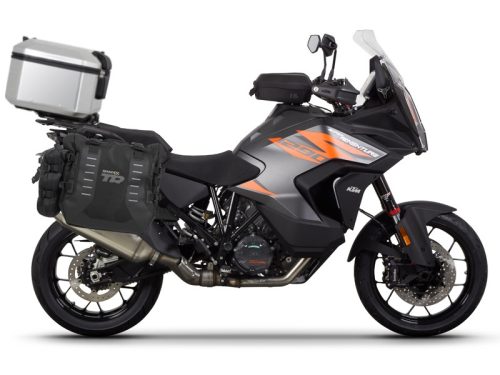 Complete set of SHAD TERRA TR40 adventure saddlebags and SHAD TERRA aluminium 37L topcase, including mounting kit SHAD KTM Super Adventure 1290 (R, S)