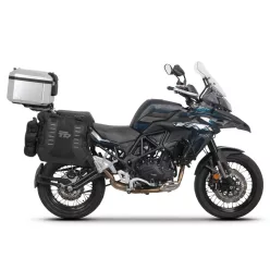   Complete set of SHAD TERRA TR40 adventure saddlebags and SHAD TERRA aluminium 37L topcase, including mounting kit SHAD Benelli TRK 502 X