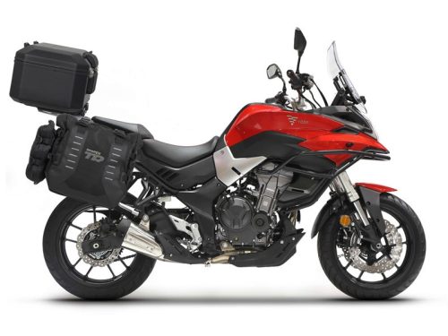 Complete set of SHAD TERRA TR40 adventure saddlebags and SHAD TERRA BLACK aluminium 55L topcase, including mounting kit SHAD Voge 500DS / 500DSX