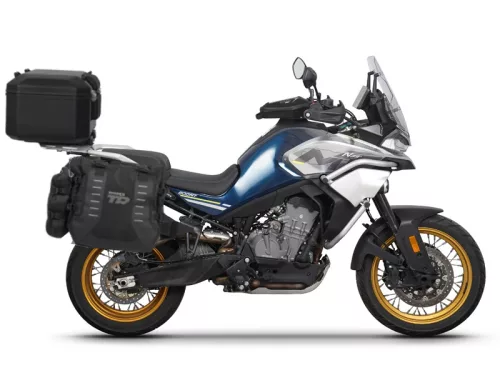 Complete set of SHAD TERRA TR40 adventure saddlebags and SHAD TERRA BLACK aluminium 55L topcase, including mounting kit SHAD CF Moto 800MT