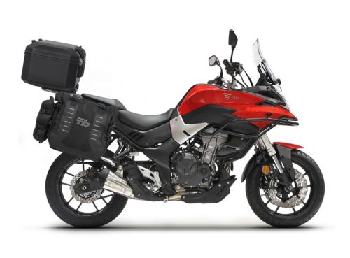 Set of SHAD TERRA TR40 adventure saddlebags and SHAD TERRA aluminium top case TR55 PURE BLACK, including mounting kit SHAD VOGE 500 DS/ DSX