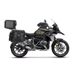   Set complet de genti laterale adventure SHAD TERRA TR40 si topcase din aluminiu SHAD TERRA TR55 PURE negru, incluzand kitul de montaj SHAD BMW R1200/R1250GS ADVENTURE