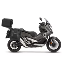   Set complet de genti laterale adventure SHAD TERRA TR40 si topcase din aluminiu SHAD TERRA TR55 PURE negru, incluzand kitul de montaj SHAD HONDA X-ADV 750