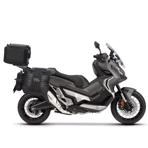 Set complet de genti laterale adventure SHAD TERRA TR40 si topcase din aluminiu SHAD TERRA TR55 PURE negru, incluzand kitul de montaj SHAD HONDA X-ADV 750