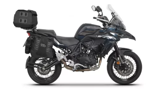 Set genți laterale Adventure SHAD TERRA TR40 si geanta spate SHAD TERRA TR50, incluzand kitul de montaj SHAD BENELLI TRK 502X