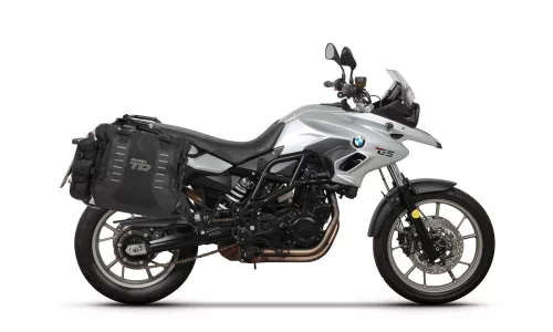 Set complet genți laterale SHAD TERRA TR40 Adventure, inclusiv kit de prindere SHAD BMW F 650 GS / F 700 GS/ F 800 GS (2008 - 2018)