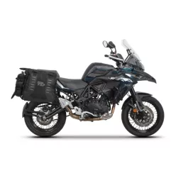   Set of SHAD TERRA TR40 adventure saddlebags, including mounting kit SHAD BENELLI TRK 502X