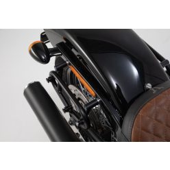 SW-MOTECH-SIDE-CARRIER-SLC-RIGHT-BLACK-Harley-Dav-Softail-Str-Bob-Standard