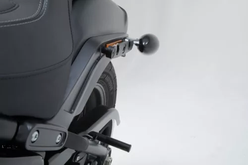 SW-MOTECH-SLH-SIDE-CARRIER-LEFT-Harley-Davidson-Softail-Fat-Bob---S