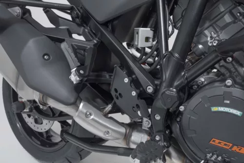 SW-MOTECH-BRAKE-CYLINDER-GUARD