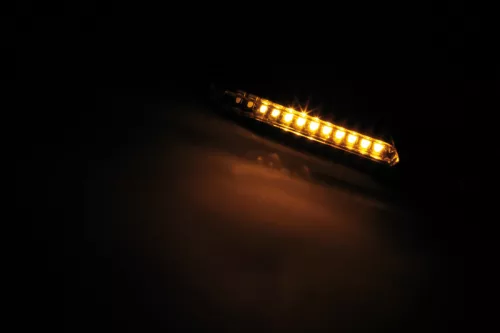Semnalizator Highsider Run LED secvențial, corp negru, dispersor fumuriu, față și spate (pereche)