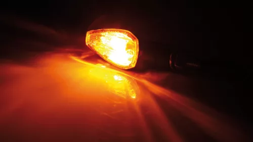 Semnalizator Highsider Peak cu bec, tijă scurtă 18 mm, corp negru, dispersor portocaliu (pereche)
