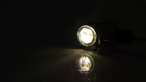 Semnalizator Highsider Proton Two LED cu lumină de poziție 2 în 1, negru/fumuriu, omologat E (pereche)