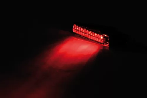 Stop Highsider Fineline LED cu semnalizare 3 în 1, corp negru, dispersor fumuriu, spate (pereche)