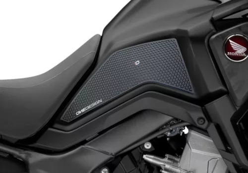 TANK-GRIP-AFRICATWIN-BLK-16--HDR247