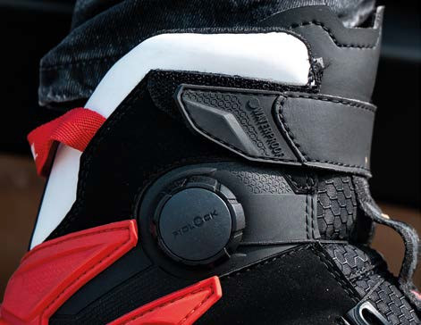 Ghete Roadster barbati Ixon Bull 2 WP MS negru/alb/rosu