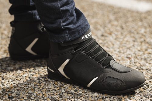 Ghete Roadster barbati Ixon Gambler WP MS negru/alb