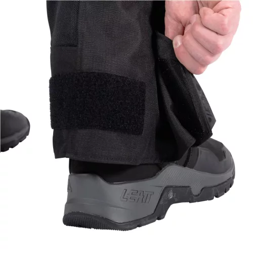 Pantaloni moto Leatt ADV FlowTour 5.5 Stealth negru/gri