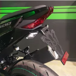 Suport număr V Parts negru Kawasaki Ninja 400 C8-SPK018