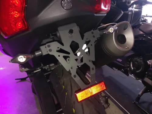Suport număr V Parts negru Yamaha T-max 530 C8-SPY030